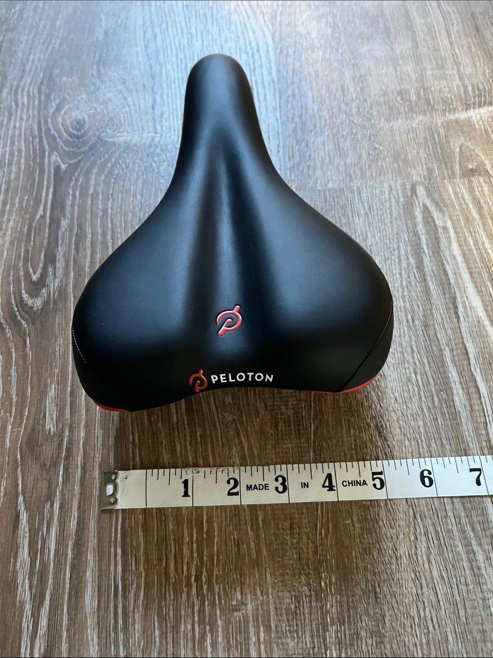 EUC Peloton bike seat - works with Bike and Bike+ - Picture 4 of 4